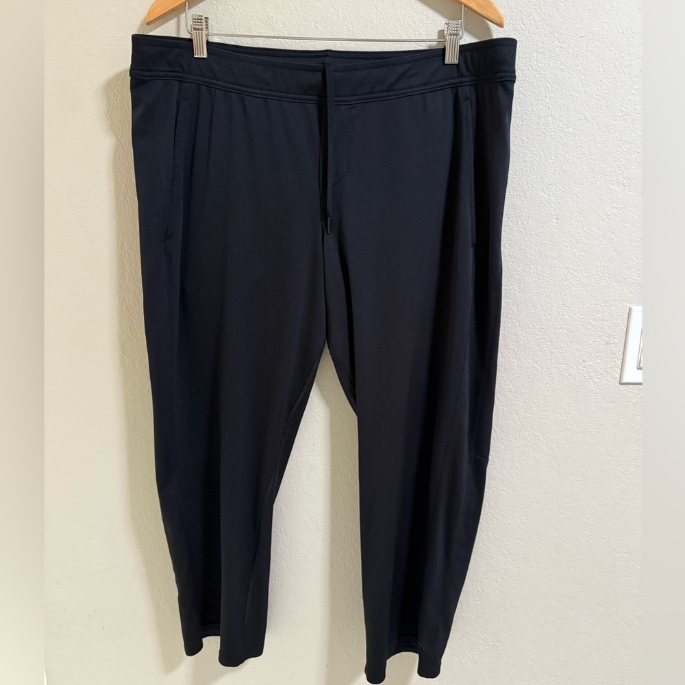 All in Motion Men’s Black Jogger Pants XL/30 (2 Pairs)